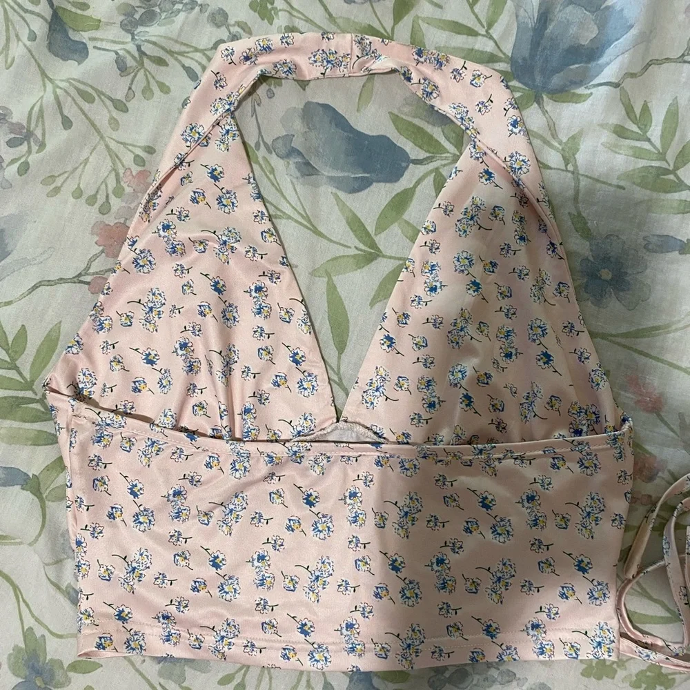 Pink halter top - Picture 2 of 2